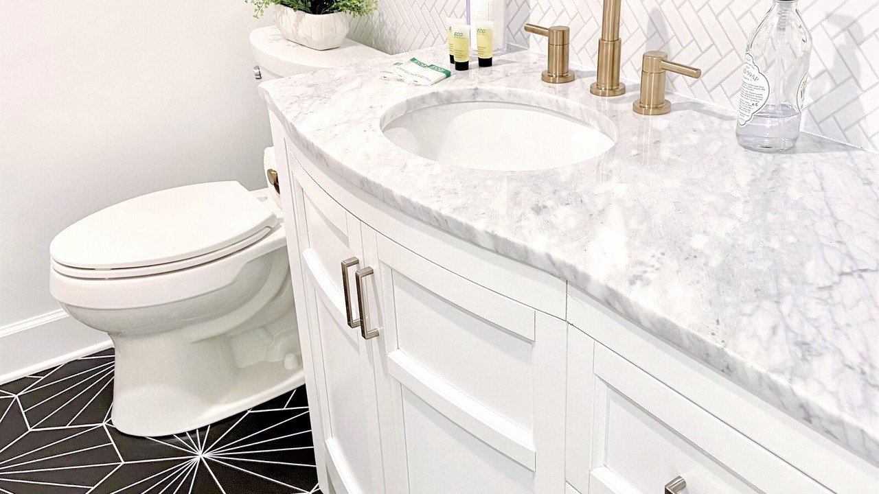 Photo of Bathroom in Harborgate Shores