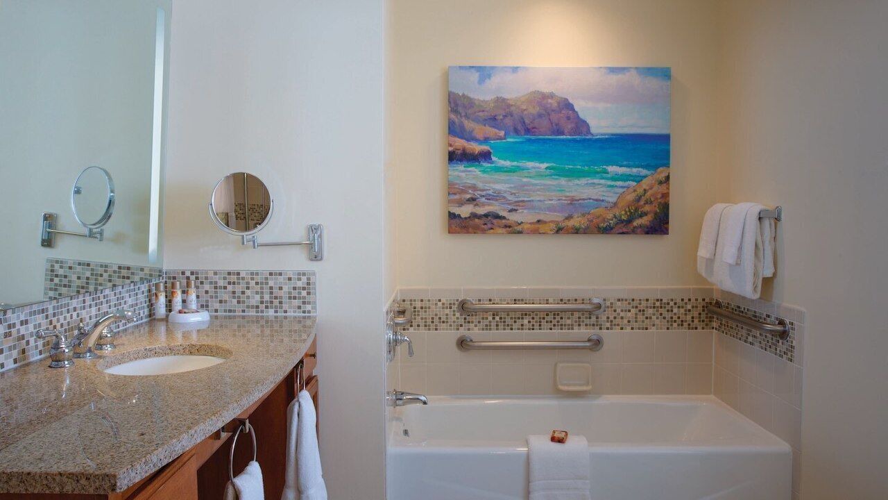 Photo of Bathroom in Poipu
