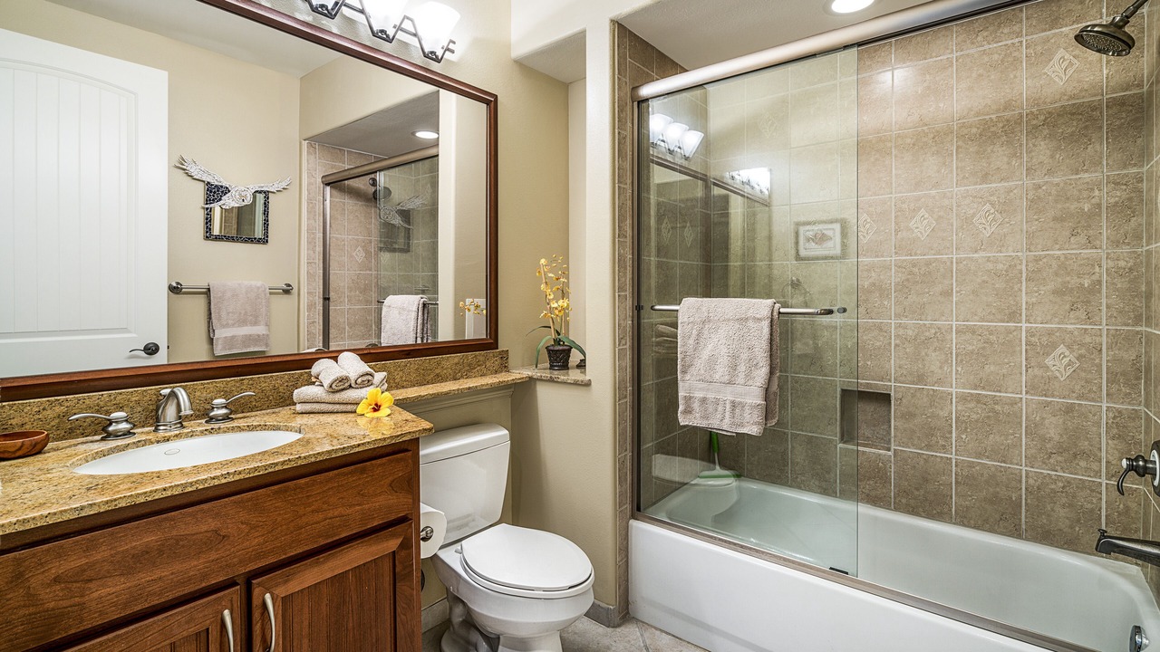 Photo of Bathroom in Waikoloa