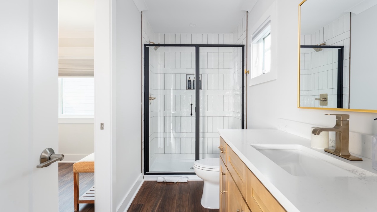 Photo of Bathroom in River District