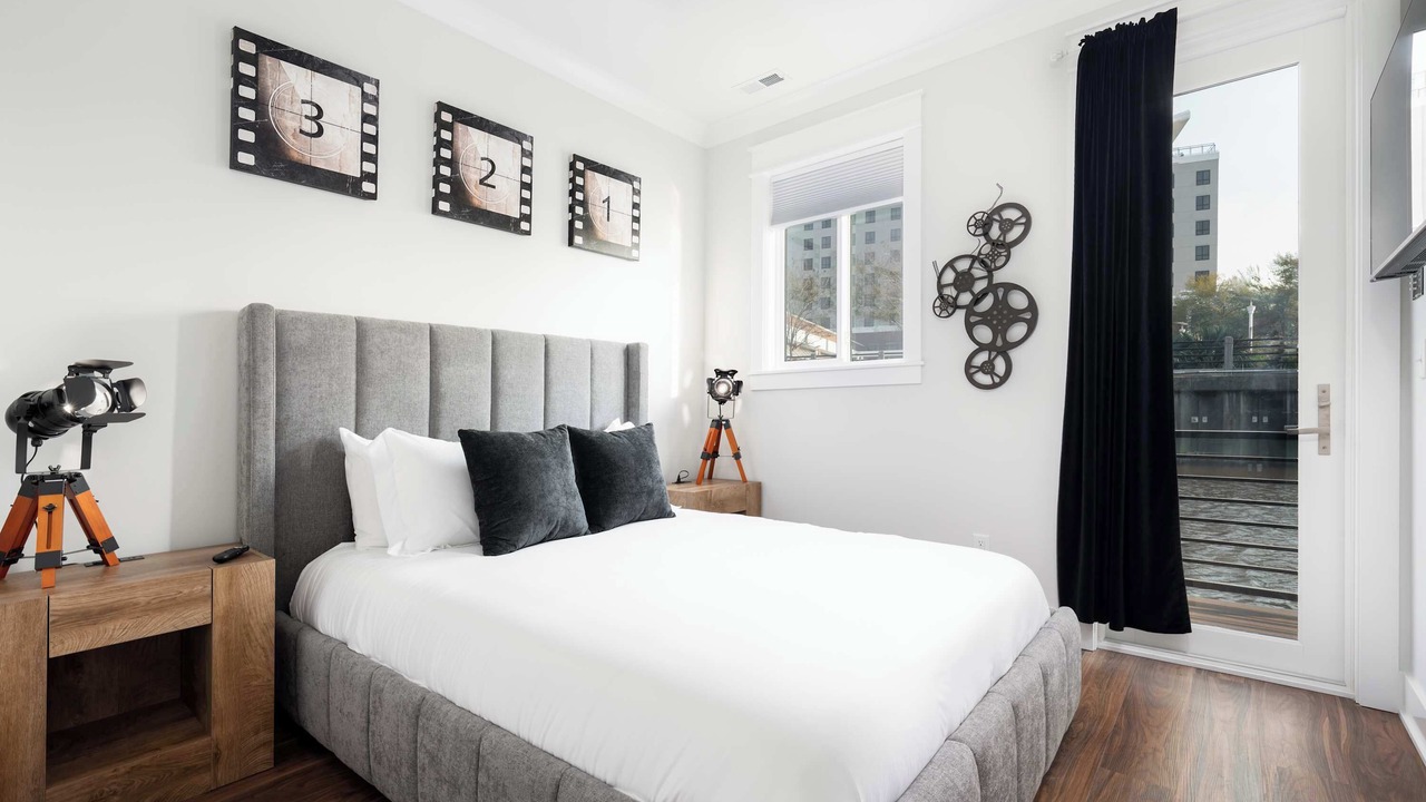 Photo of Bedroom in River District