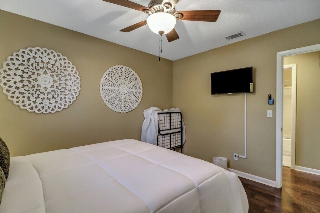 Photo of Bedroom in Midtown
