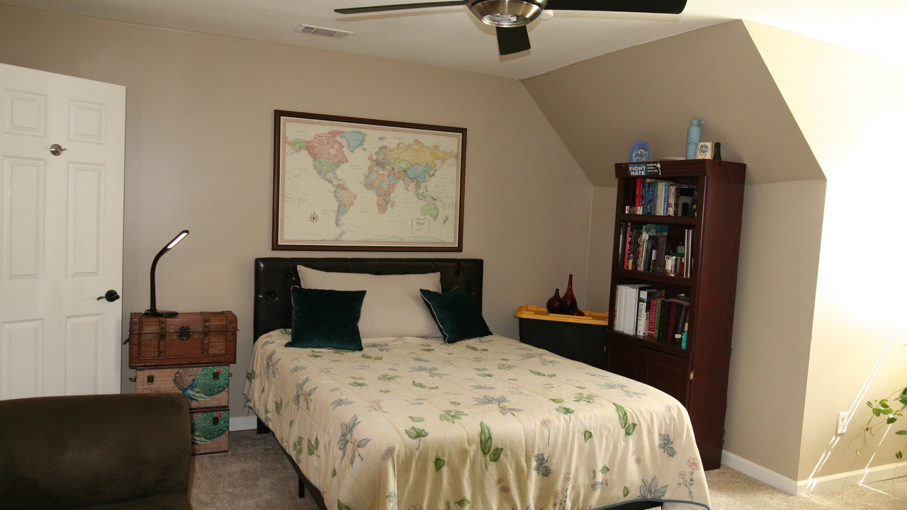Photo of Bedroom in Lawrenceville