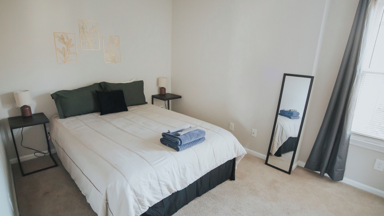 Photo of Bedroom in Downtown