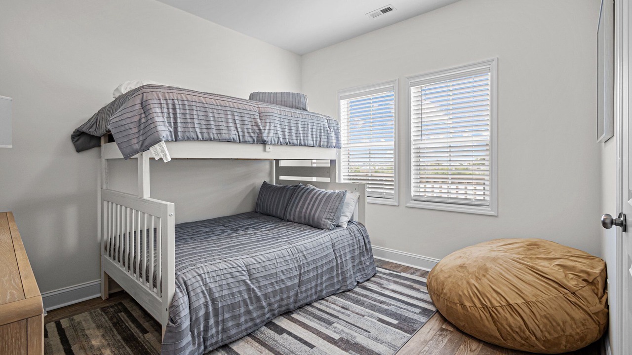 Photo of Bedroom in Cedar Point