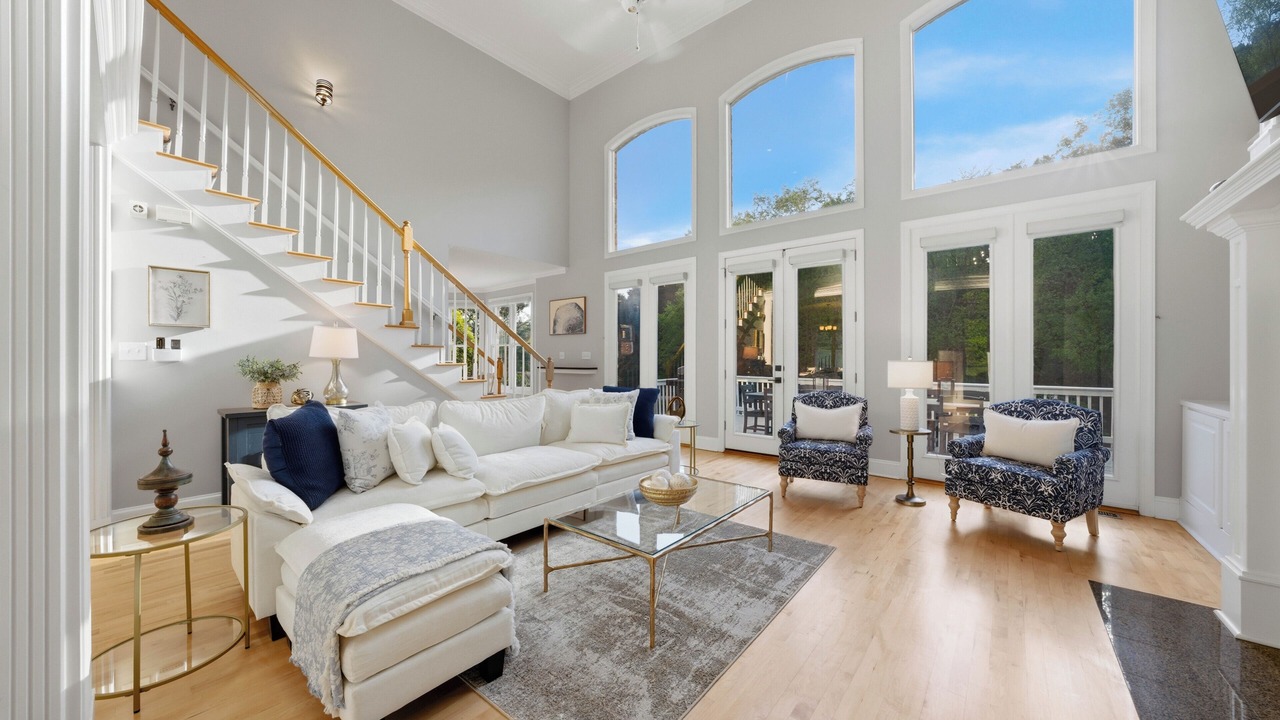 Photo of Livingroom in Lake Norman of Catawba
