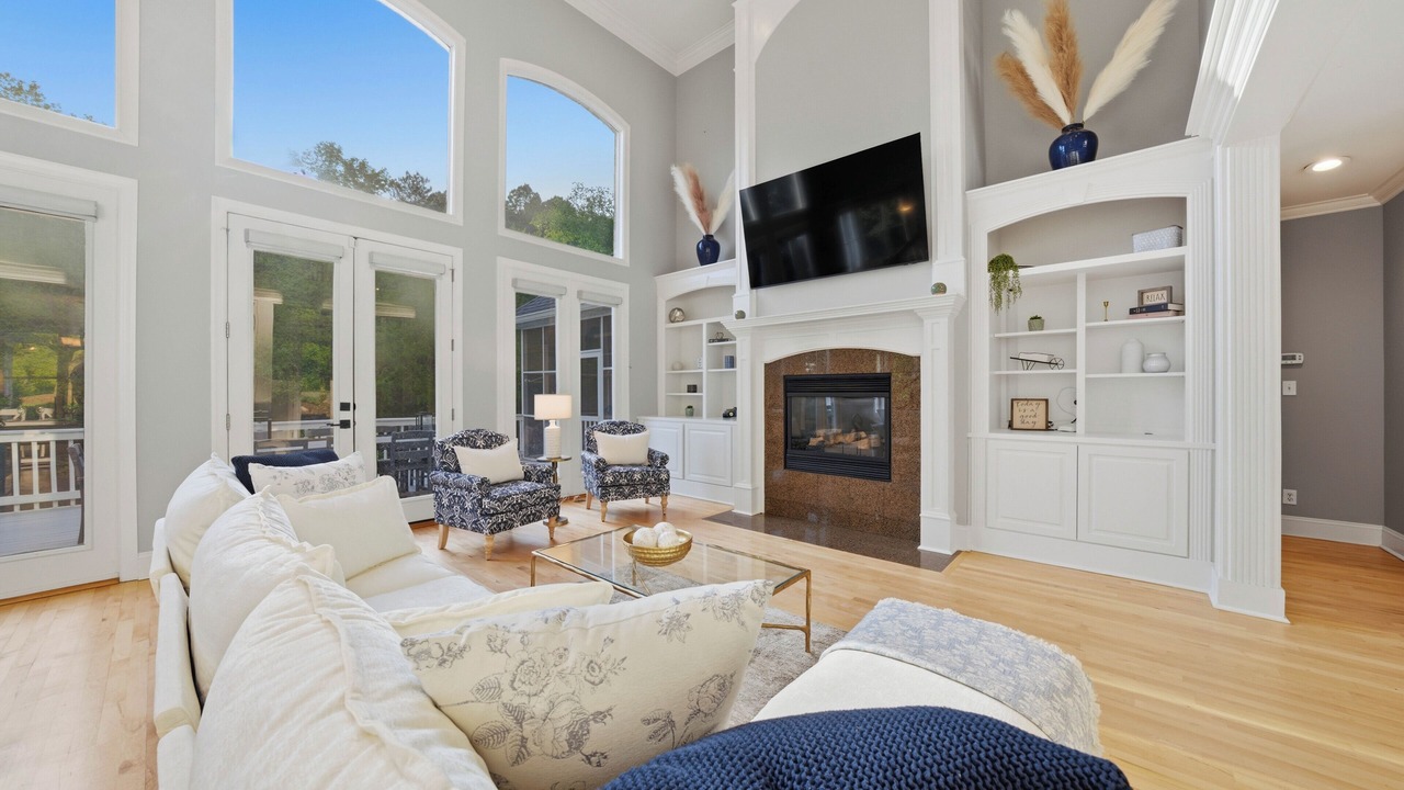 Photo of Livingroom in Lake Norman of Catawba