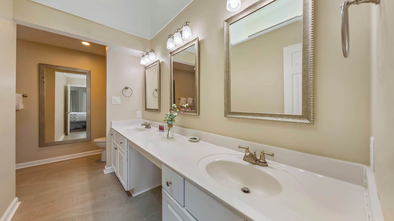 Photo of Bathroom in Fairfield Harbour