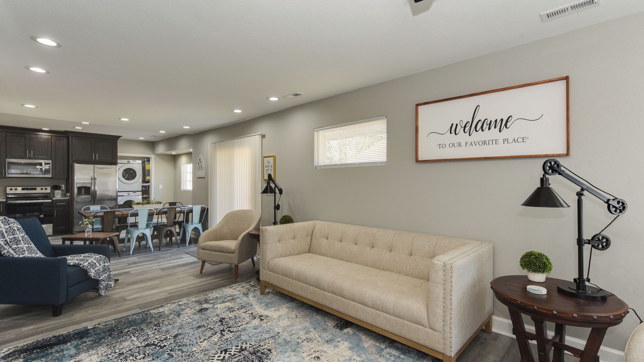 Photo of Livingroom in Buckroe Beach