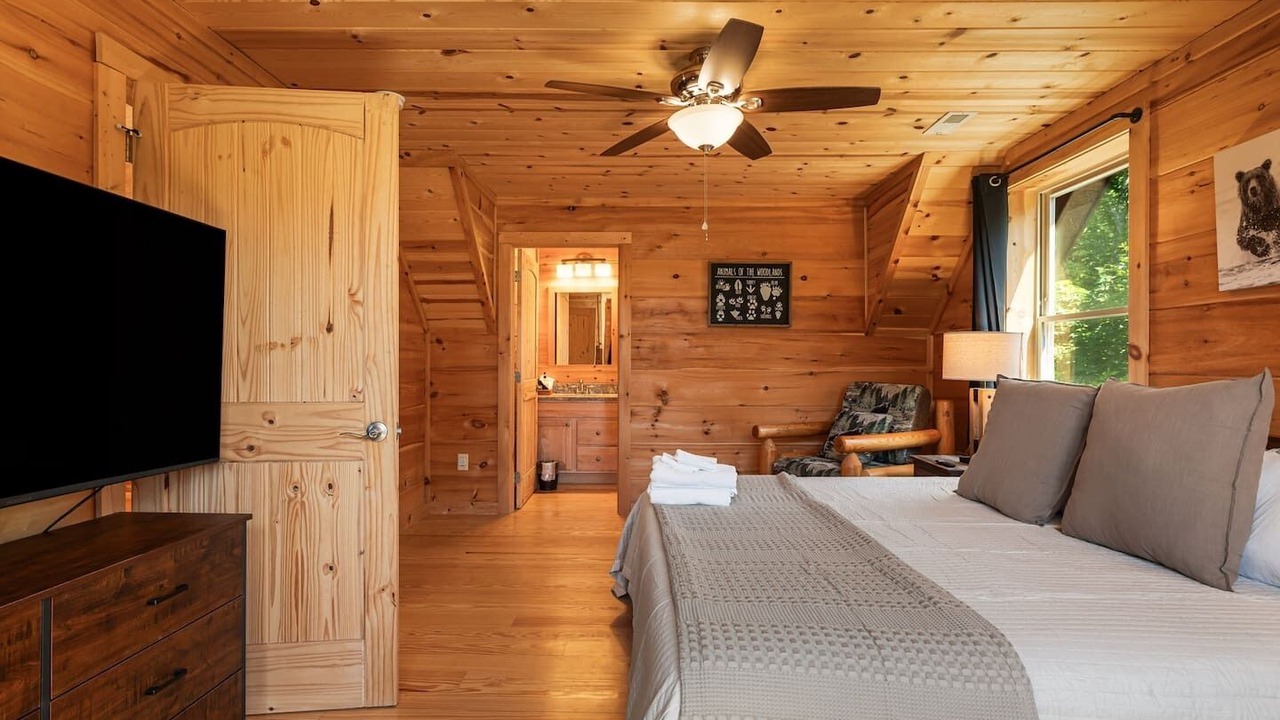 Photo of Bedroom in Black Mountain