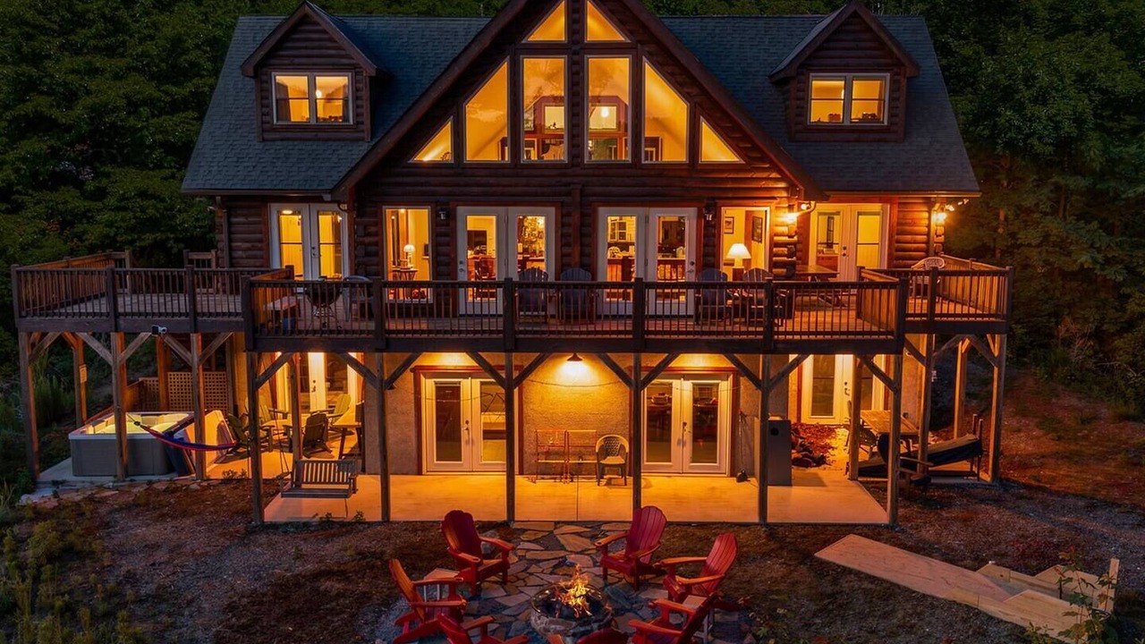 Photo of Outdoor in Black Mountain