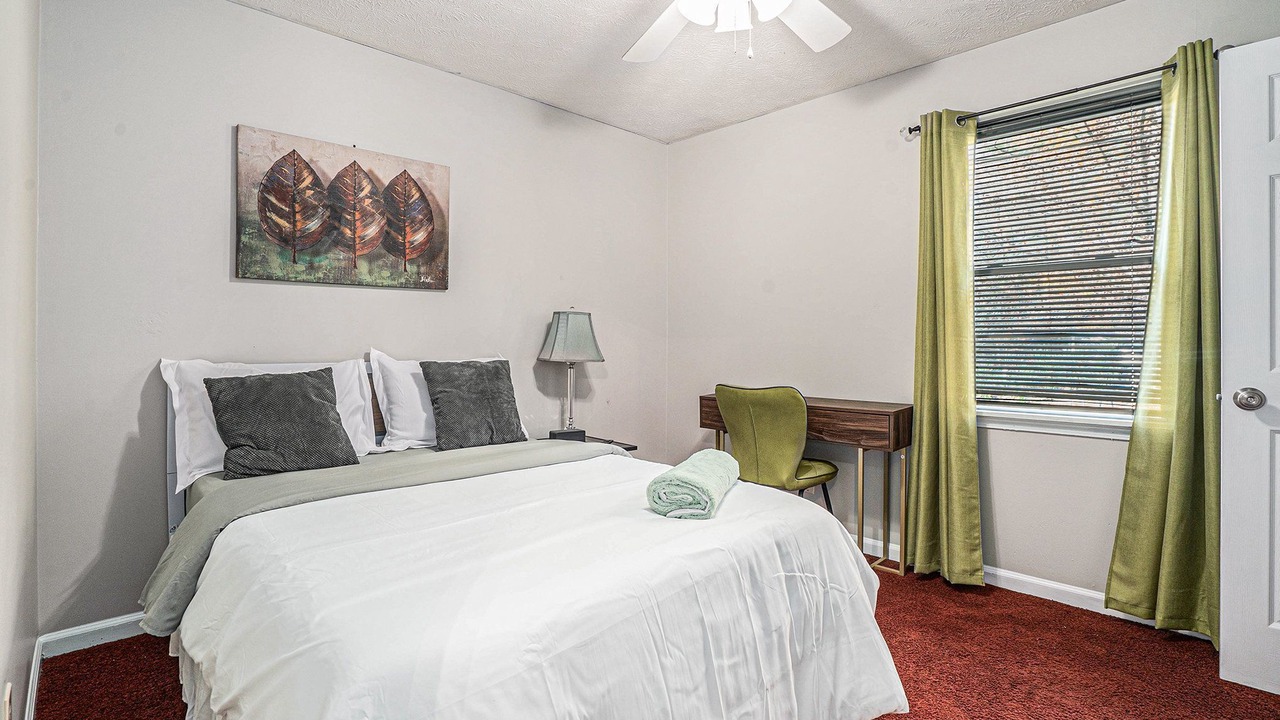 Photo of Bedroom in Snellville
