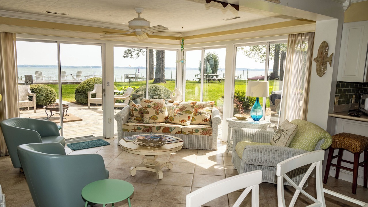 Photo of Livingroom in Urbanna