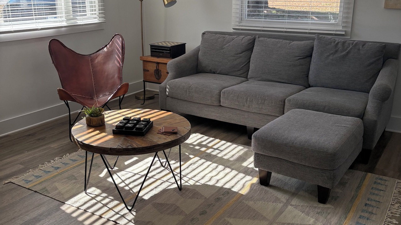 Photo of Livingroom in Southeast Raleigh