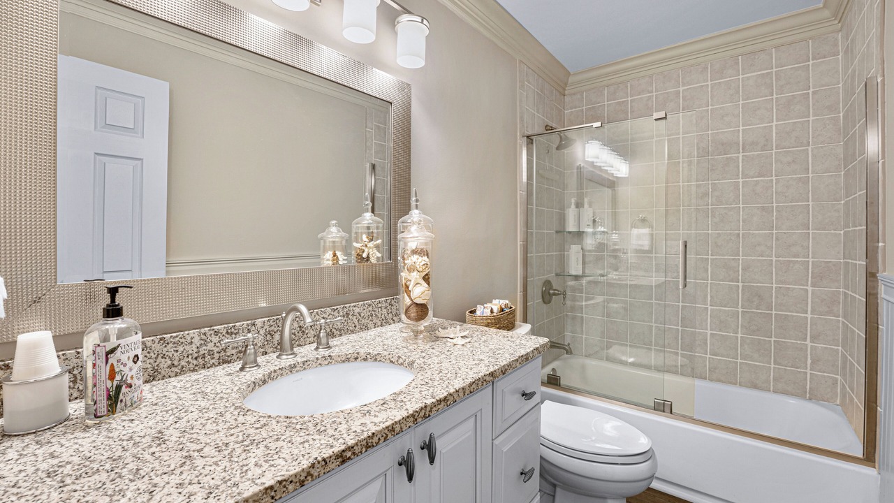 Photo of Bathroom in Harbour Town