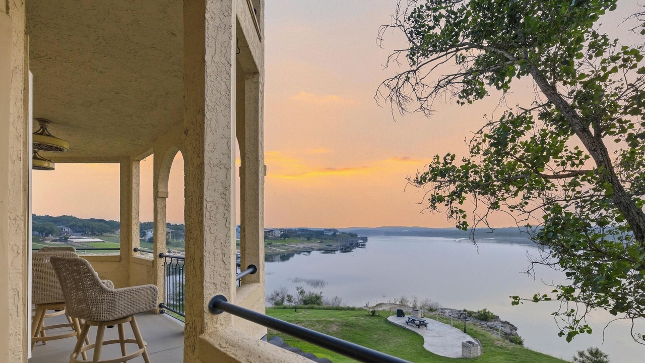 Photo of Patio Balcony in Highland Lake Estates
