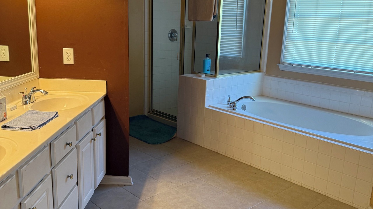 Photo of Bathroom in Suwanee