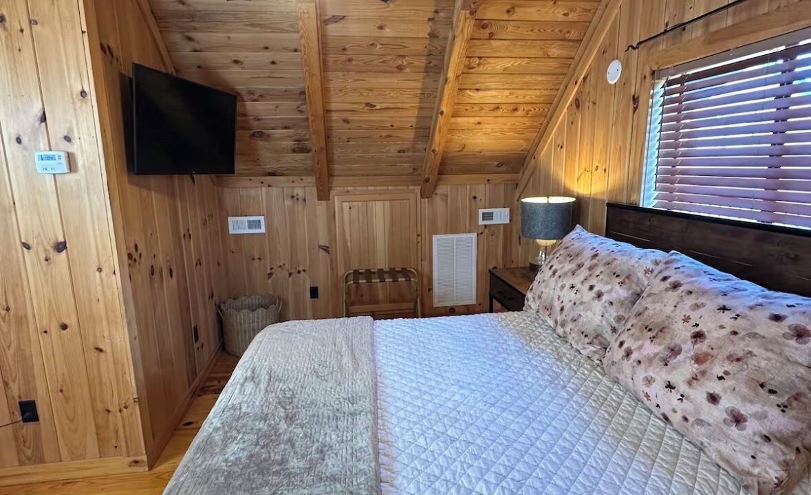 Photo of Bedroom in Six Mile