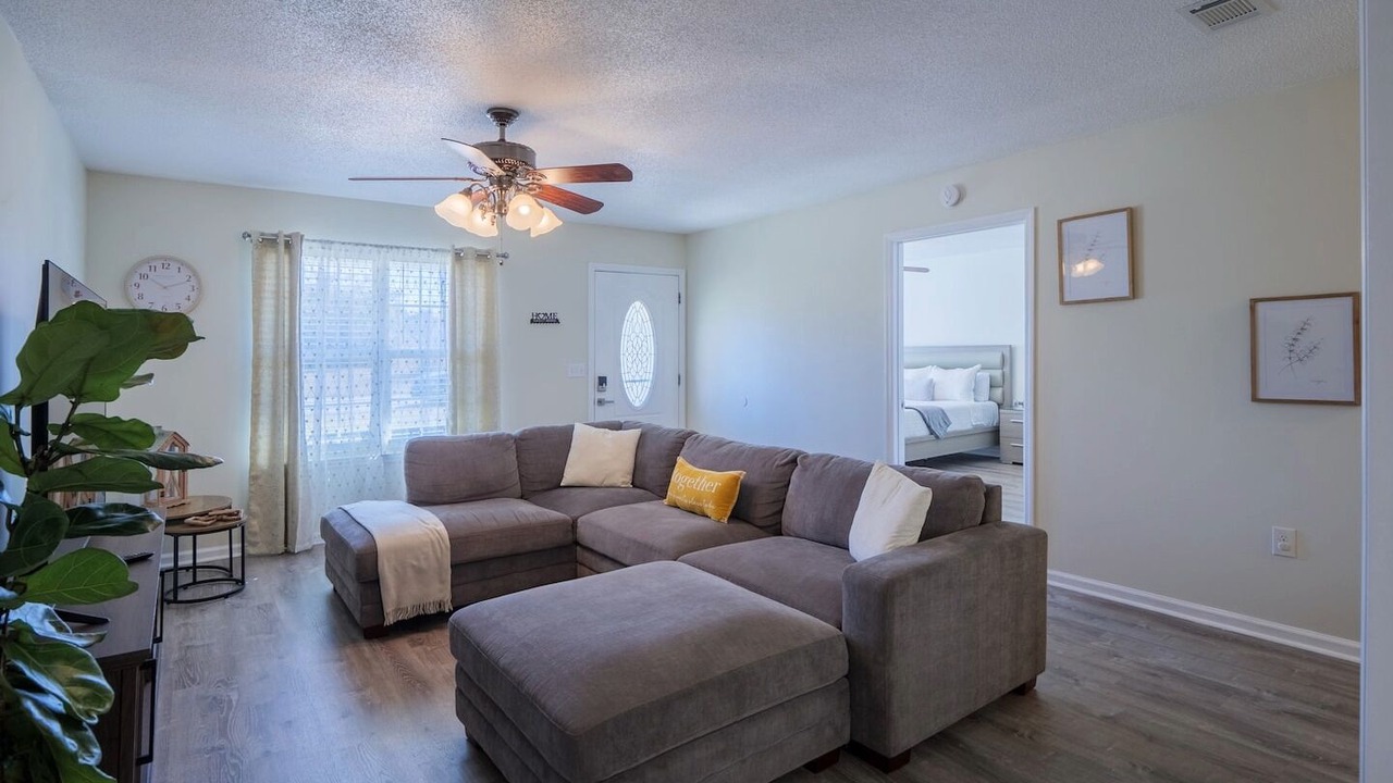 Photo of Livingroom in Hahira