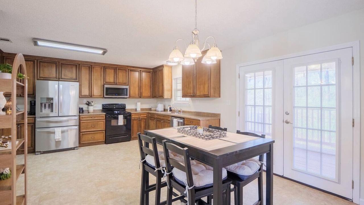 Photo of Kitchen in Hahira