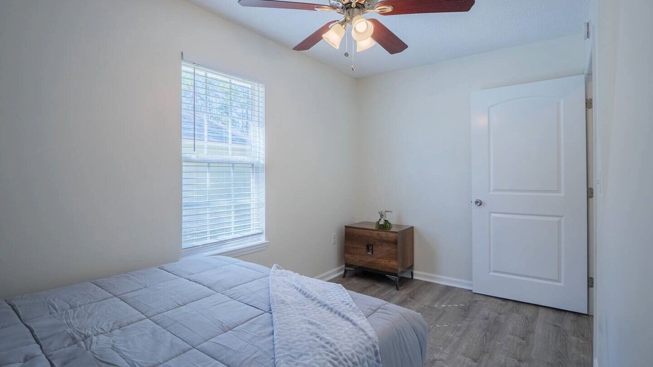 Photo of Bedroom in Hahira