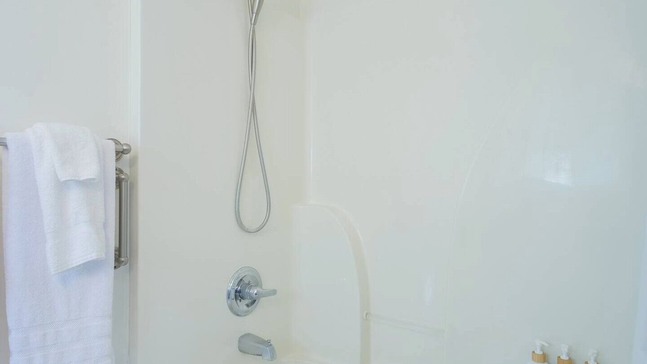 Photo of Bathroom in Hahira