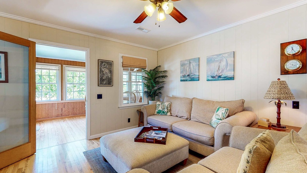 Photo of Livingroom in Edisto Island