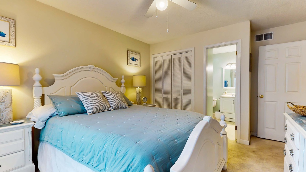 Photo of Bedroom in Palmetto Dunes
