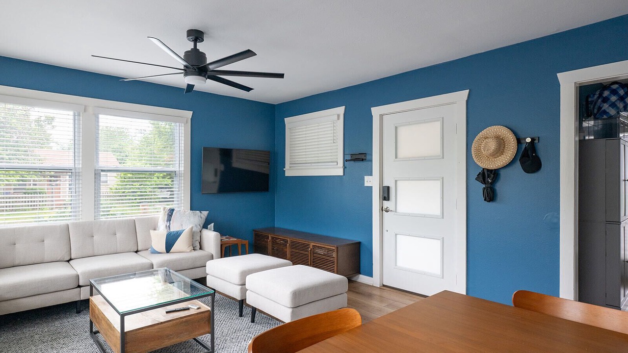 Photo of Livingroom in North Loop