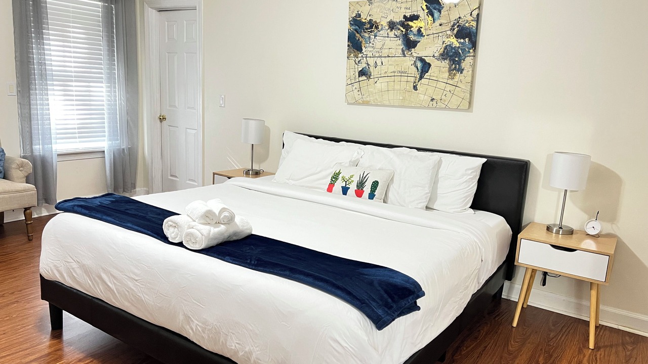 Photo of Bedroom in Lawrenceville