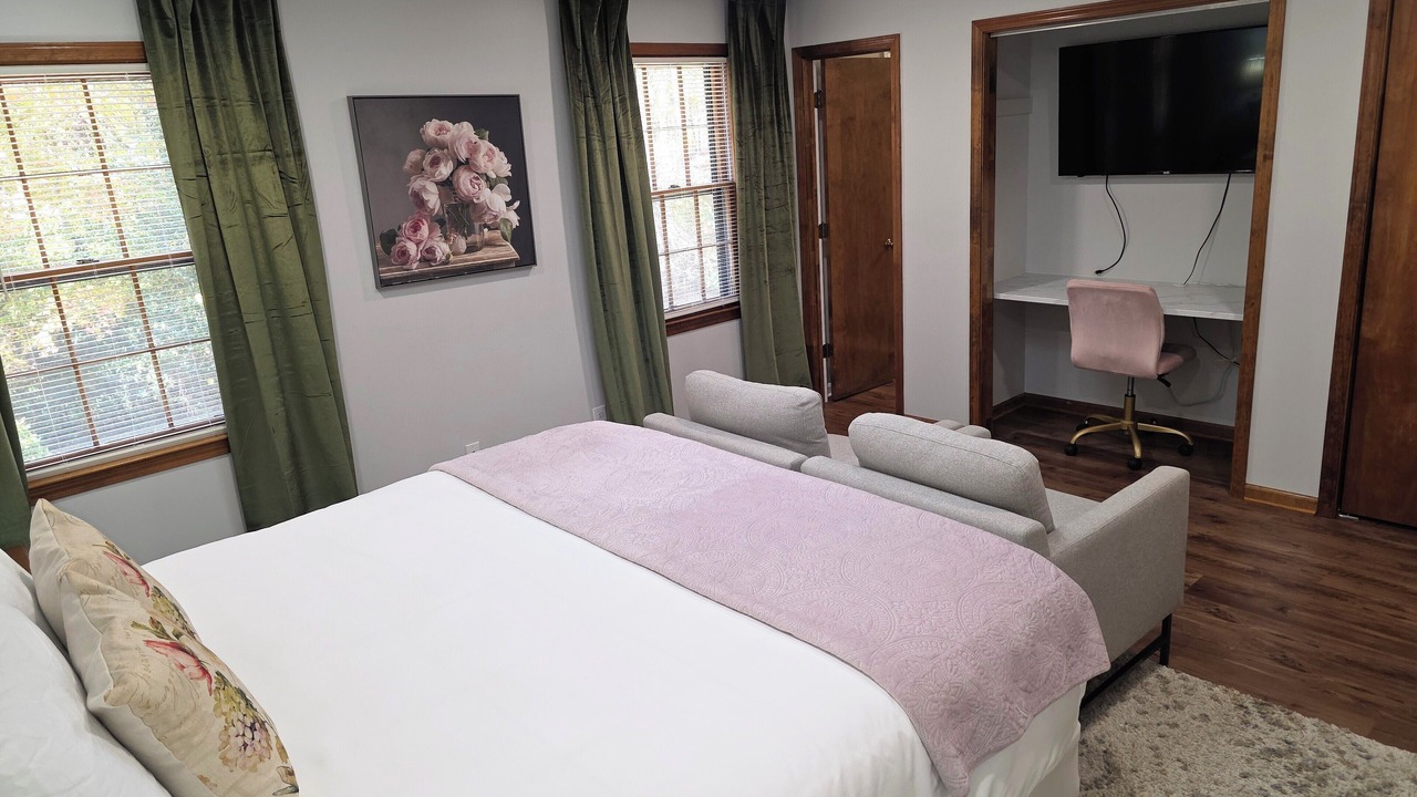 Photo of Bedroom in Six Mile