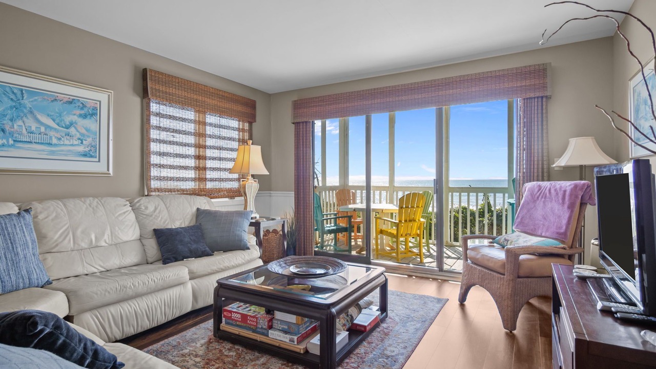Photo of Patio Balcony in Pine Knoll Shores