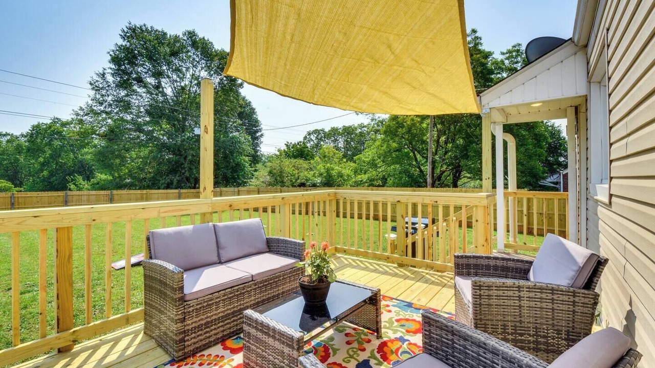 Photo of Patio Balcony in Seneca