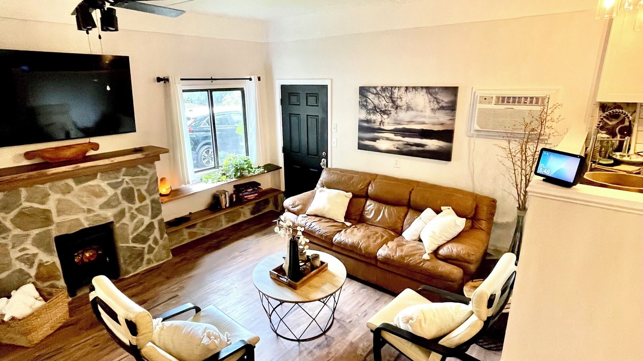 Photo of Livingroom in Westport