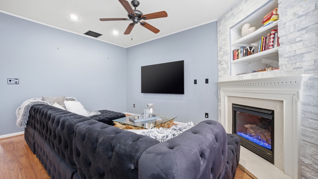 Photo of Livingroom in Hampton
