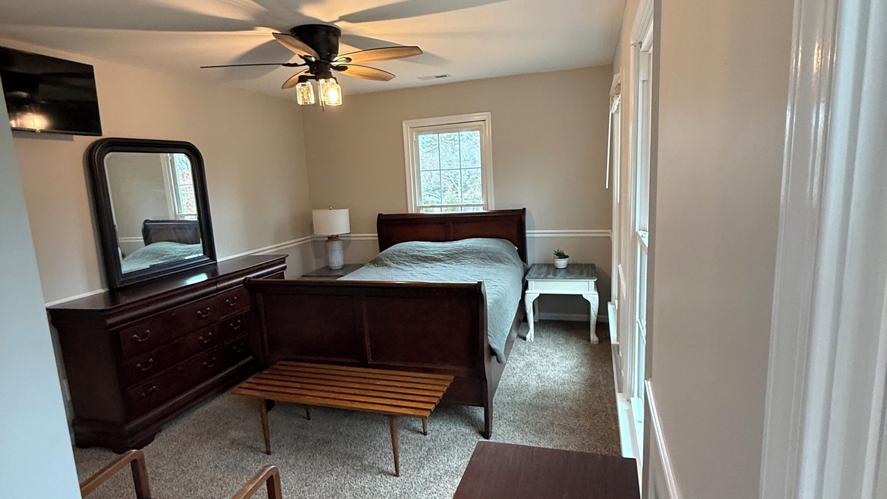 Photo of Bedroom in Gloucester Point