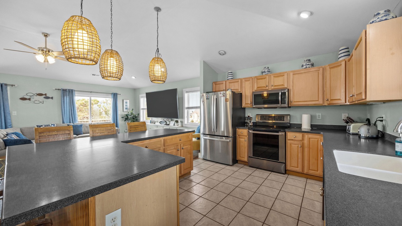 Photo of Kitchen in Wind Over Waves