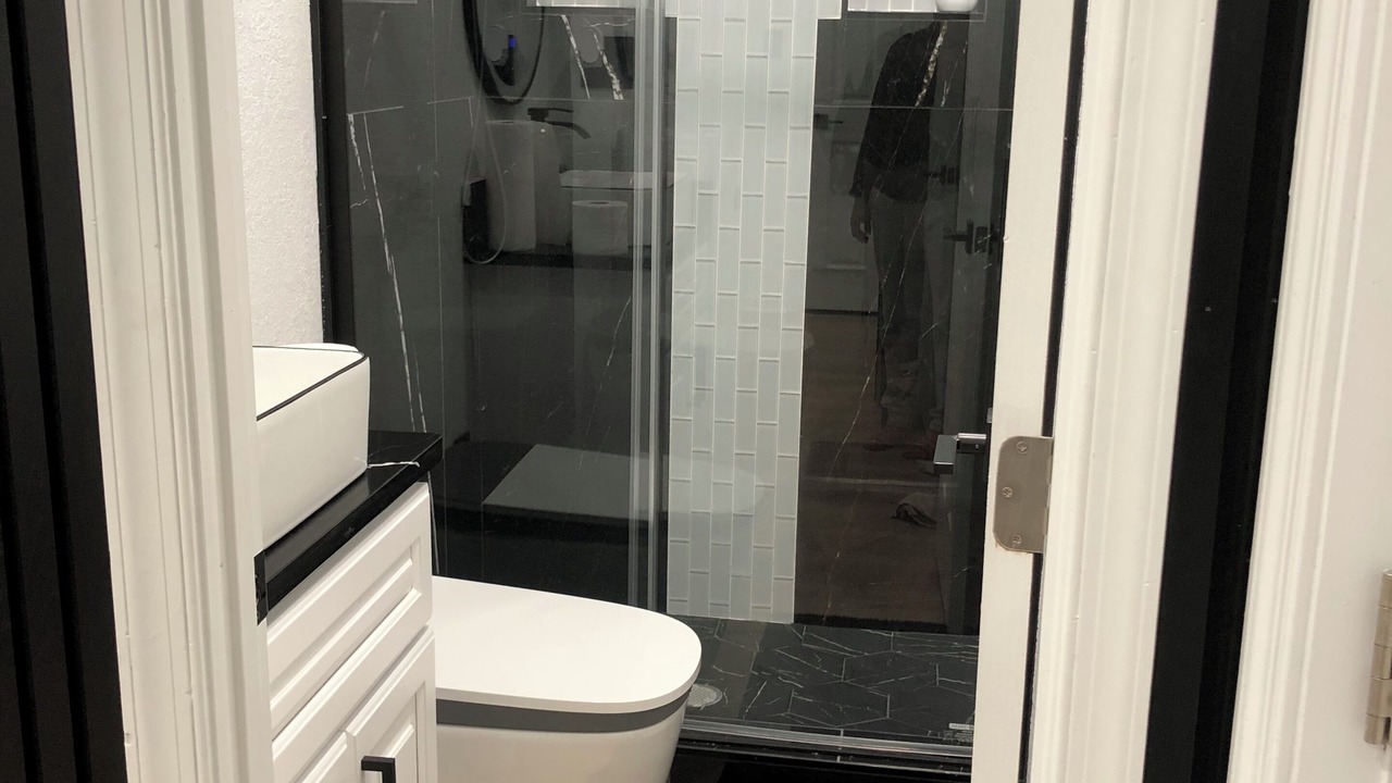 Photo of Bathroom in Norfolk - Virginia Beach