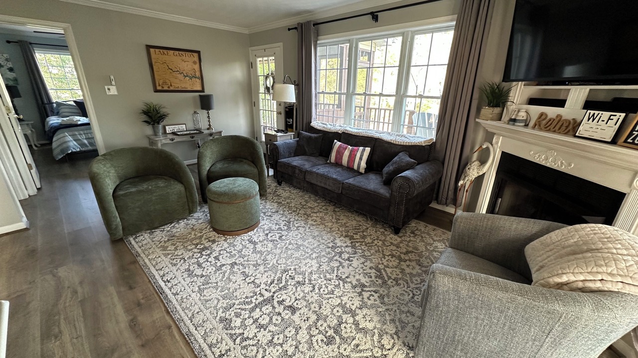 Photo of Livingroom in Henrico