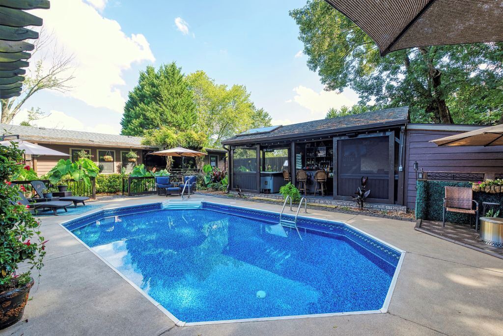 Photo of Outdoor in Greer