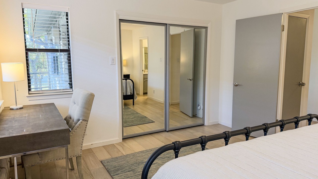 Photo of Bedroom in Horseshoe Bay