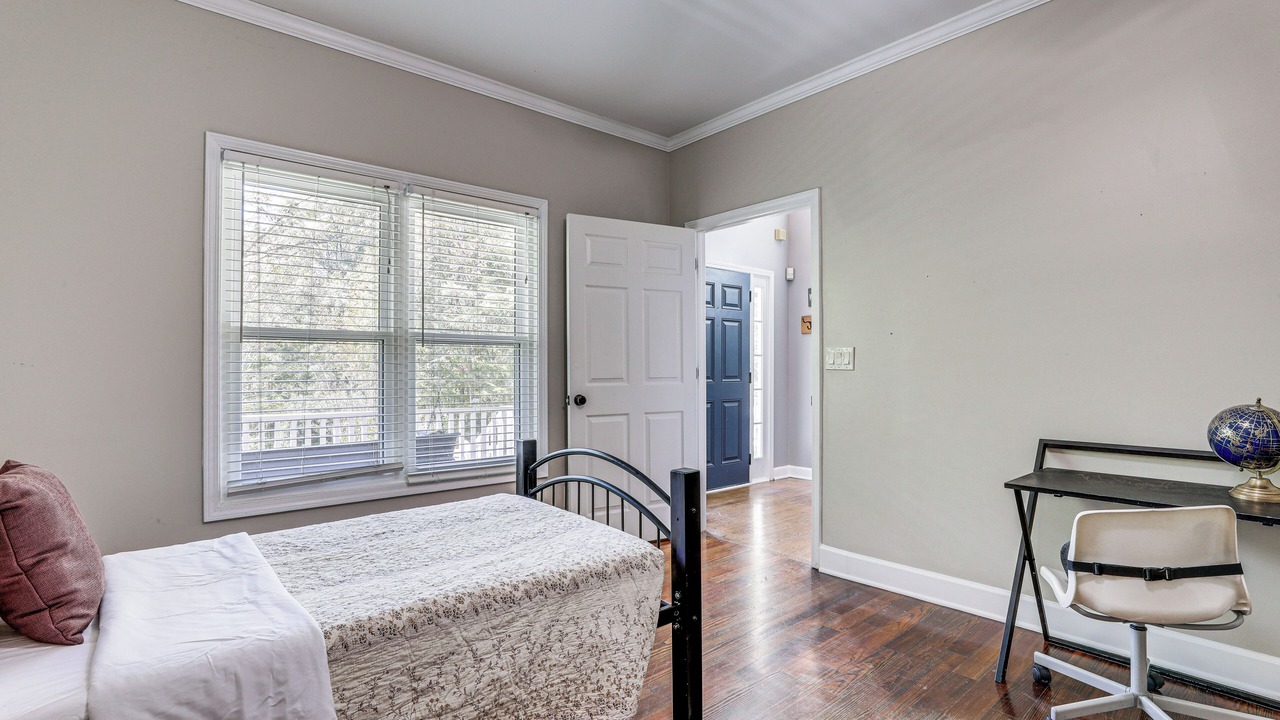 Photo of Bedroom in Braselton