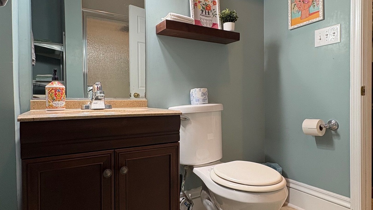 Photo of Bathroom in Mosby