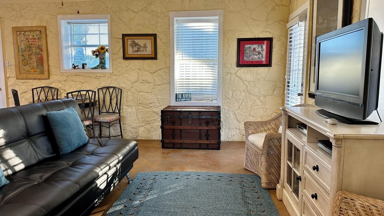 Photo of Livingroom in Bandera
