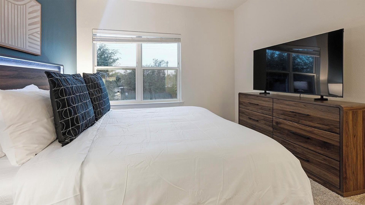 Photo of Bedroom in McNeil
