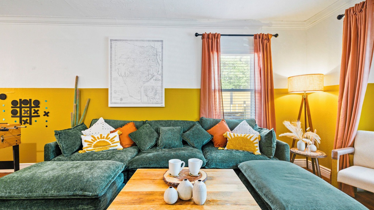 Photo of Livingroom in Zilker