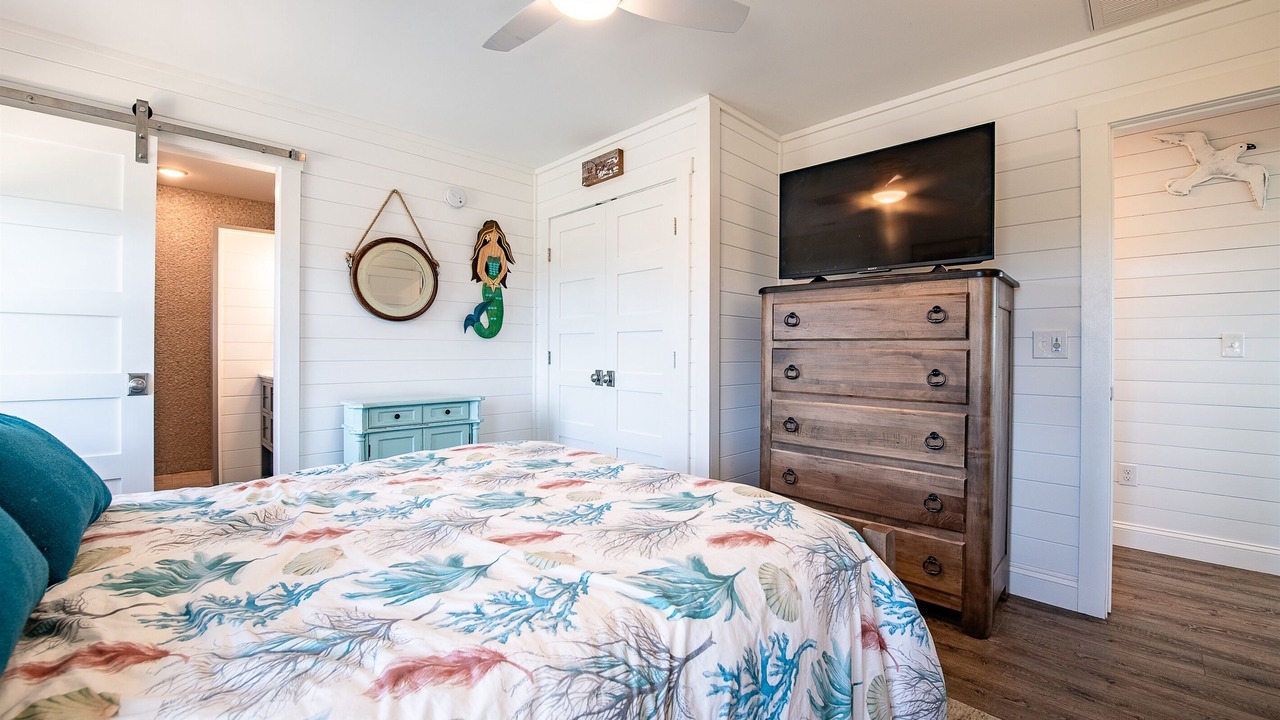 Photo of Bedroom in Corolla