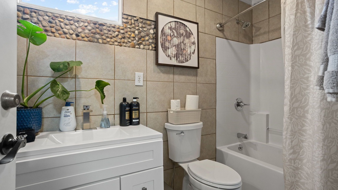 Photo of Bathroom in Woodside Cotton Mill Village Historic District