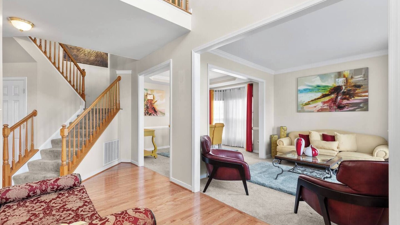 Photo of Livingroom in East Highland Park