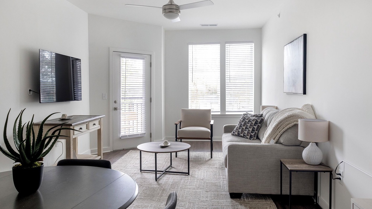 Photo of Livingroom in East Raleigh